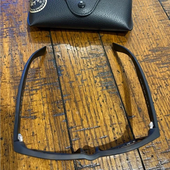 Ray-Ban Matte Black Sunglasses with Case - Picture 2 of 7